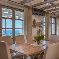 Отель Blue Caves Villas в номере фото 2