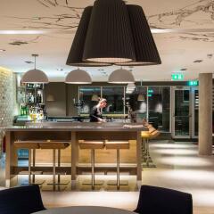 Отель ibis Edinburgh Centre South Bridge - Royal Mile гостиничный бар