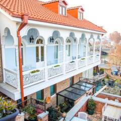 Отель Aivani Old Tbilisi Грузия, Тбилиси - отзывы, цены и фото номеров - забронировать отель Aivani Old Tbilisi онлайн балкон