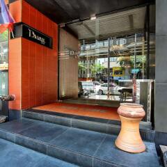 Отель Bally Suite Silom Бангкок гостиничный бар
