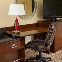 Отель Toronto Marriott Bloor Yorkville Hotel Канада, Торонто - отзывы, цены и фото номеров - забронировать отель Toronto Marriott Bloor Yorkville Hotel онлайн удобства в номере