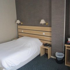 Hotel Terminus in Grenoble, France from 107$, photos, reviews - zenhotels.com guestroom