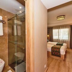 Aybar Hotel ванная