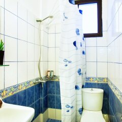 Отель Lemon Garden Villa Греция, Пефкохори - отзывы, цены и фото номеров - забронировать отель Lemon Garden Villa онлайн ванная