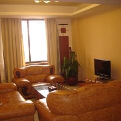 Five Rams City Hotel комната для гостей