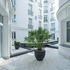 Отель Maison Astor Paris, Curio Collection by Hilton фото 8