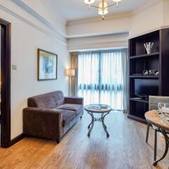 Апартаменты Orange Grove Service Apartment by ST Residences комната для гостей