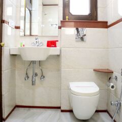 Отель OYO 4492 Home Stay Sukh Vilas ванная