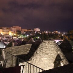 Отель Trulli Pietradimora B&B Альберобелло балкон