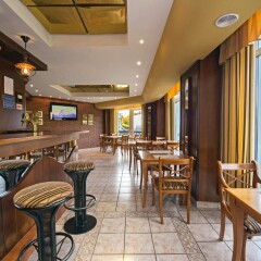 Hotel Dnipro гостиничный бар