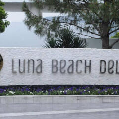 Luna Beach Deluxe Hotel парковка