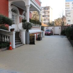 Отель Boutique Restorant GLORIA Албания, Тирана - отзывы, цены и фото номеров - забронировать отель Boutique Restorant GLORIA онлайн парковка