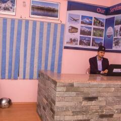 Отель Mount Blue Tourist Hostel Непал, Покхара - отзывы, цены и фото номеров - забронировать отель Mount Blue Tourist Hostel онлайн гостиничный бар