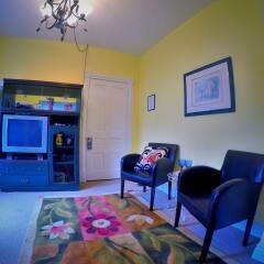 Отель Blue Gables Bed and Breakfast комната для гостей