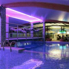 Отель Hôtel Goldstar Resort & Suites бассейн фото 3