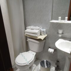 Отель Belnord Hotel США, Нью-Йорк - 10 отзывов об отеле, цены и фото номеров - забронировать отель Belnord Hotel онлайн ванная