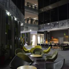 Отель ibis Styles Dubai Jumeira гостиничный бар