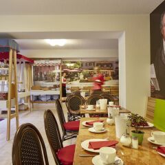 Отель Haus Goethe in Staufen питание