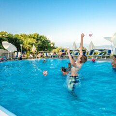 Hotel Belvedere Манерба-дель-Гарда фитнесс-зал фото 2