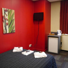 Base Auckland in Auckland, New Zealand from 77$, photos, reviews - zenhotels.com room amenities