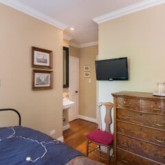 Отель English Bay Inn Bed and Breakfast Канада, Ванкувер - отзывы, цены и фото номеров - забронировать отель English Bay Inn Bed and Breakfast онлайн комната для гостей фото 3