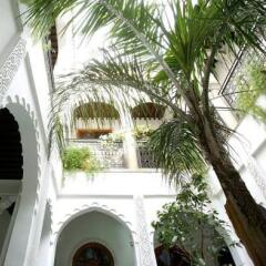 Отель Riad Bab Agnaou Марокко, Марракеш - отзывы, цены и фото номеров - забронировать отель Riad Bab Agnaou онлайн парковка