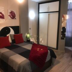 Апартаменты Namaste Apartment Торремолинос комната для гостей фото 2