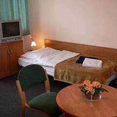 Отель Gdanski Dom Turystyczny Hostel Польша, Гданьск - отзывы, цены и фото номеров - забронировать отель Gdanski Dom Turystyczny Hostel онлайн комната для гостей