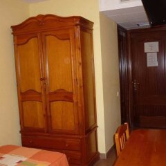 Отель Pensió La Creu удобства в номере фото 2