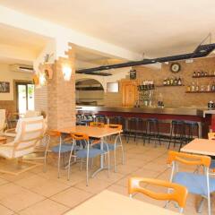 Отель Hostal Rosalia гостиничный бар