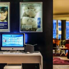 Отель Novotel Berlin Mitte Германия, Берлин - 3 отзыва об отеле, цены и фото номеров - забронировать отель Novotel Berlin Mitte онлайн интерьер отеля