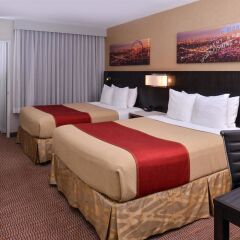 Отель Best Western Royal Palace Inn & Suites США, Лос-Анджелес - отзывы, цены и фото номеров - забронировать отель Best Western Royal Palace Inn & Suites онлайн комната для гостей фото 3