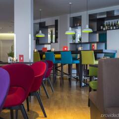 Отель Park Inn by Radisson Nuremberg гостиничный бар