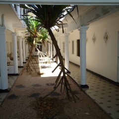 Отель Nippon Villa Beach Resort Хиккадува