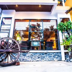 Отель Jingjit Hotel Таиланд, Краби - отзывы, цены и фото номеров - забронировать отель Jingjit Hotel онлайн гостиничный бар