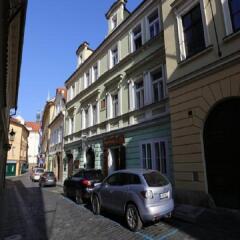 Hotel King George парковка