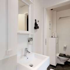 Отель Stylish 4 bed+2bath by Kgs. Have ванная