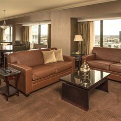 Отель Sheraton Hotel Columbus Capitol Square США, Колумбус - отзывы, цены и фото номеров - забронировать отель Sheraton Hotel Columbus Capitol Square онлайн комната для гостей фото 5
