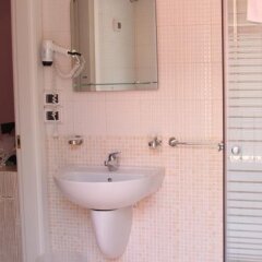 Central Hotel Бари ванная фото 2