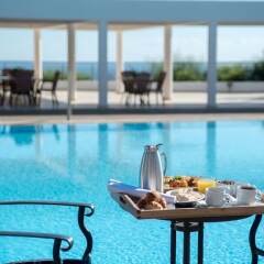 Royal Blue Hotel Paphos бассейн фото 9