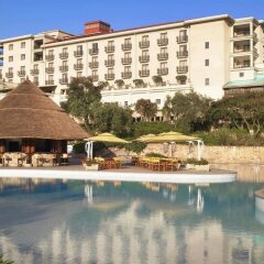 Sheraton Addis, a Luxury Collection Hotel, Addis Ababa с домашними животными