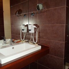 Гостиница H & K Imperial Plus Hotel Украина, Берегово - отзывы, цены и фото номеров - забронировать гостиницу H & K Imperial Plus Hotel онлайн ванная