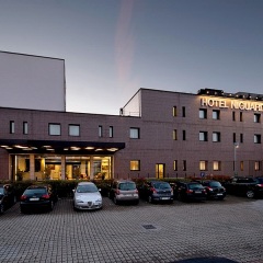 CDH Hotel Milano Niguarda парковка