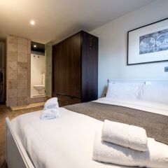 Апартаменты Spacious 2 Bedroom Apartment in Manchester City Centre комната для гостей фото 2