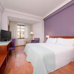 Hotel Madrid Centro, managed by Meliá комната для гостей фото 2