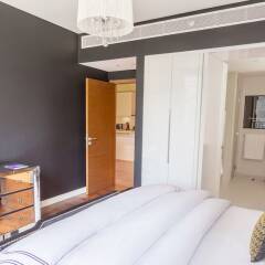 Отель Dream Inn - City Walk Modern & Luxury сейф в номере