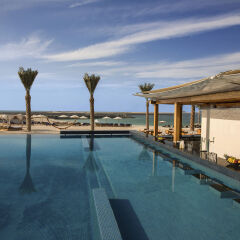 Отель DoubleTree by Hilton Dubai Jumeirah Beach бассейн фото 2