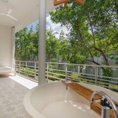 Отель SALA Phuket Mai Khao Beach Resort балкон