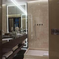 Baglioni Hotel Carlton фитнесс-зал фото 3