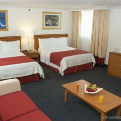 Отель Holiday Inn Mexico Coyoacan Мехико комната для гостей фото 3